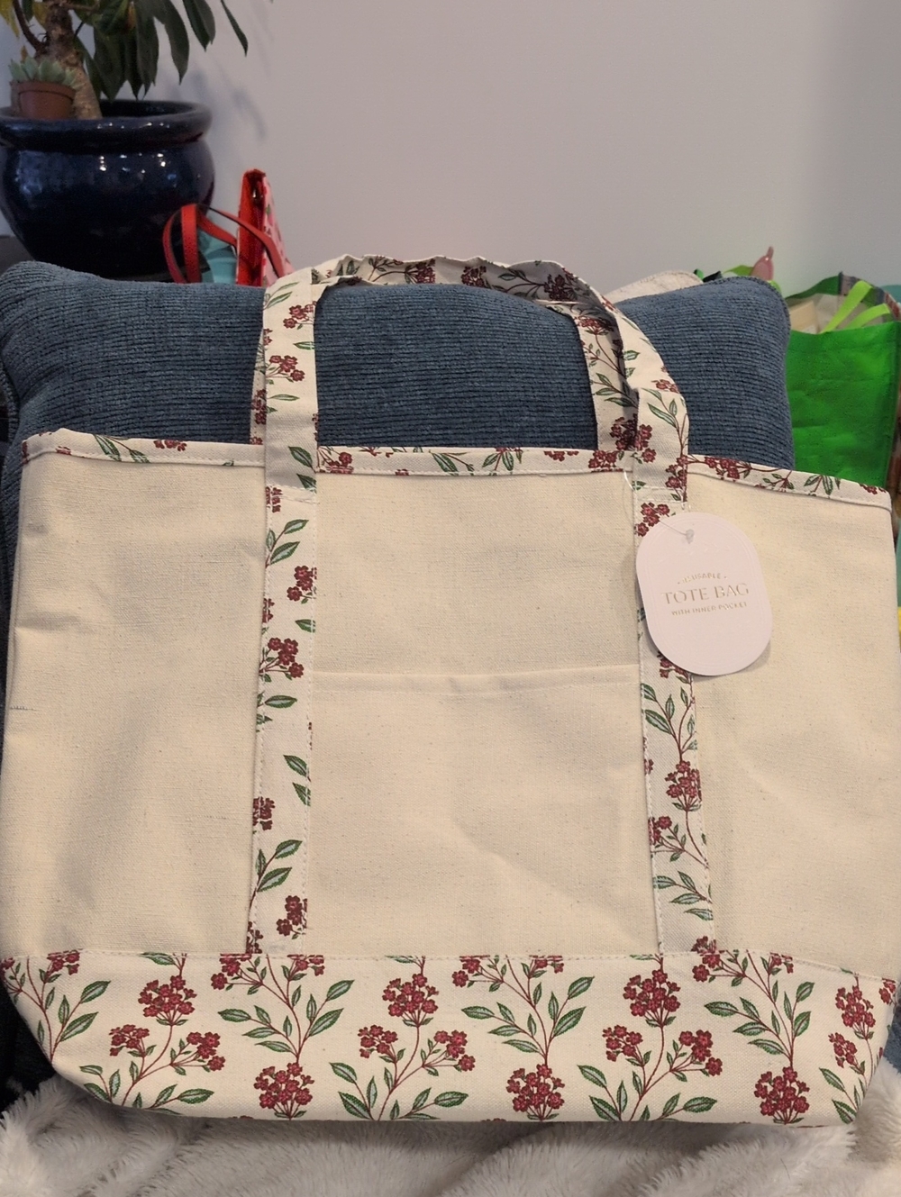 Eccolo Cream Canvas Tote with Red Floral Trim